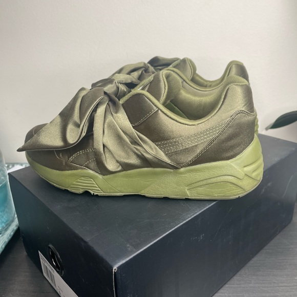 Puma x Fenty By Rihanna Bow Sneaker Olive Branch - Picture 3 of 14